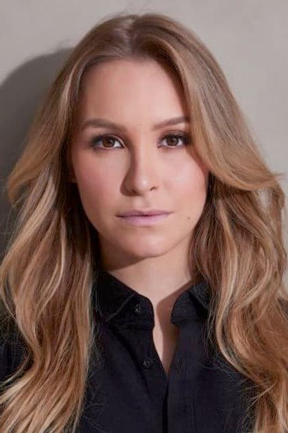Carla Diaz