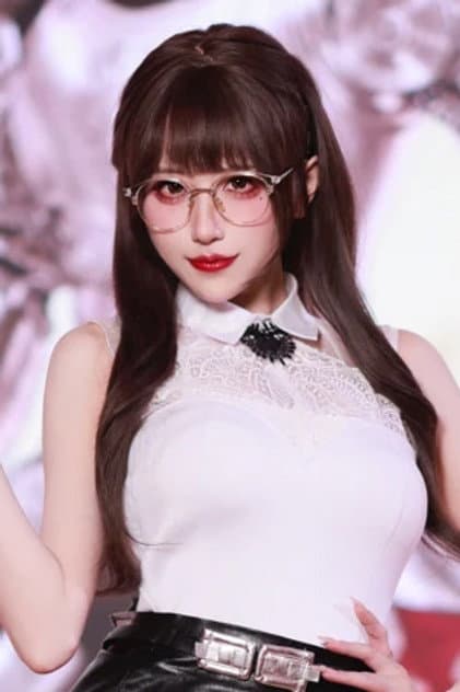 富婆七奈