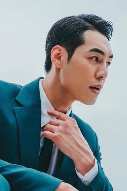 김진우