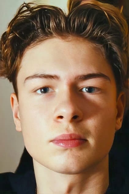 Elliot Joakim Marius Theil