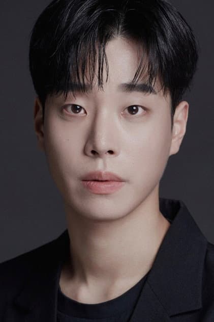 민우석