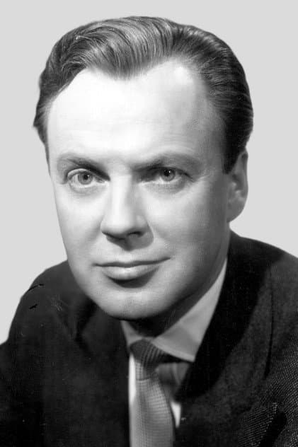 Derek Farr