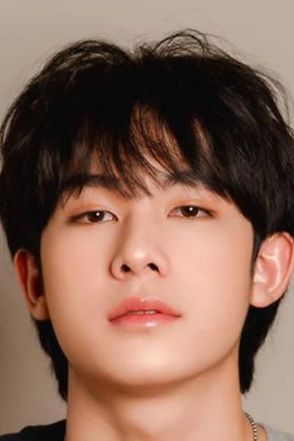 อามัส ผิวพุ่ม