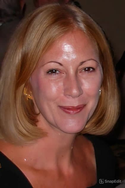 Delia Fine