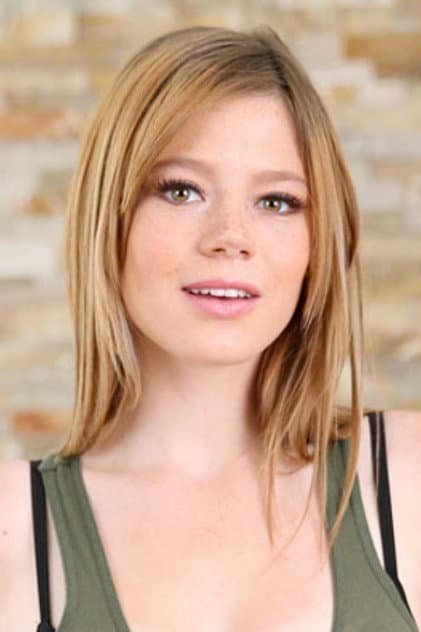 Mia Collins