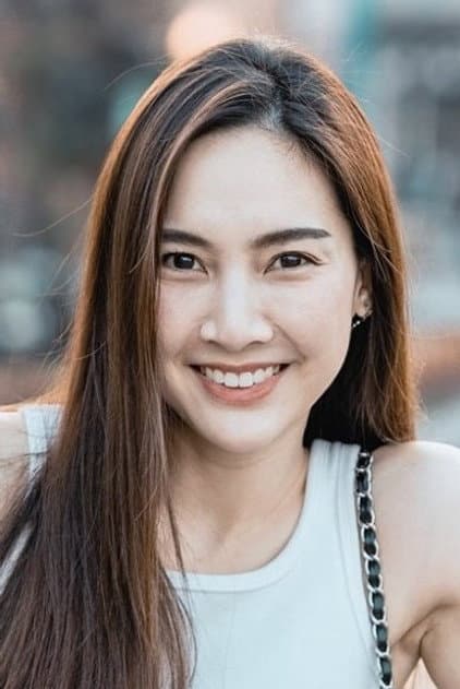 อนิส สุวิทย์