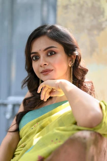 Solanki Roy