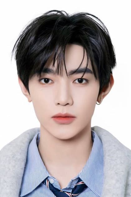 章昊