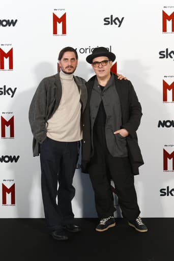 M - Il Figlio del secolo | Il dietro le quinte