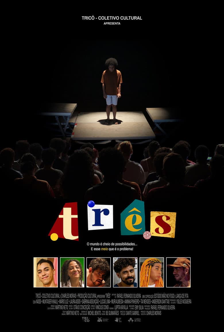 Três