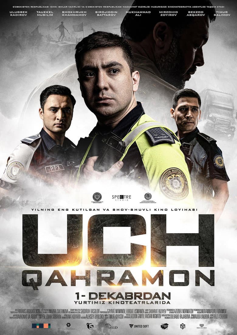 Uch qahramon